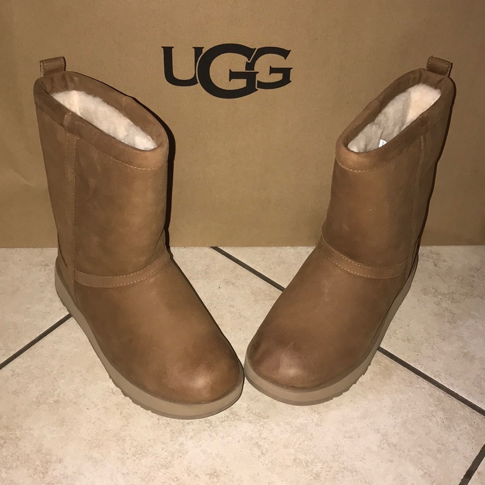 Women’s UGG CLASSIC SHORT WATERPROOF CHESTNUT BOOT